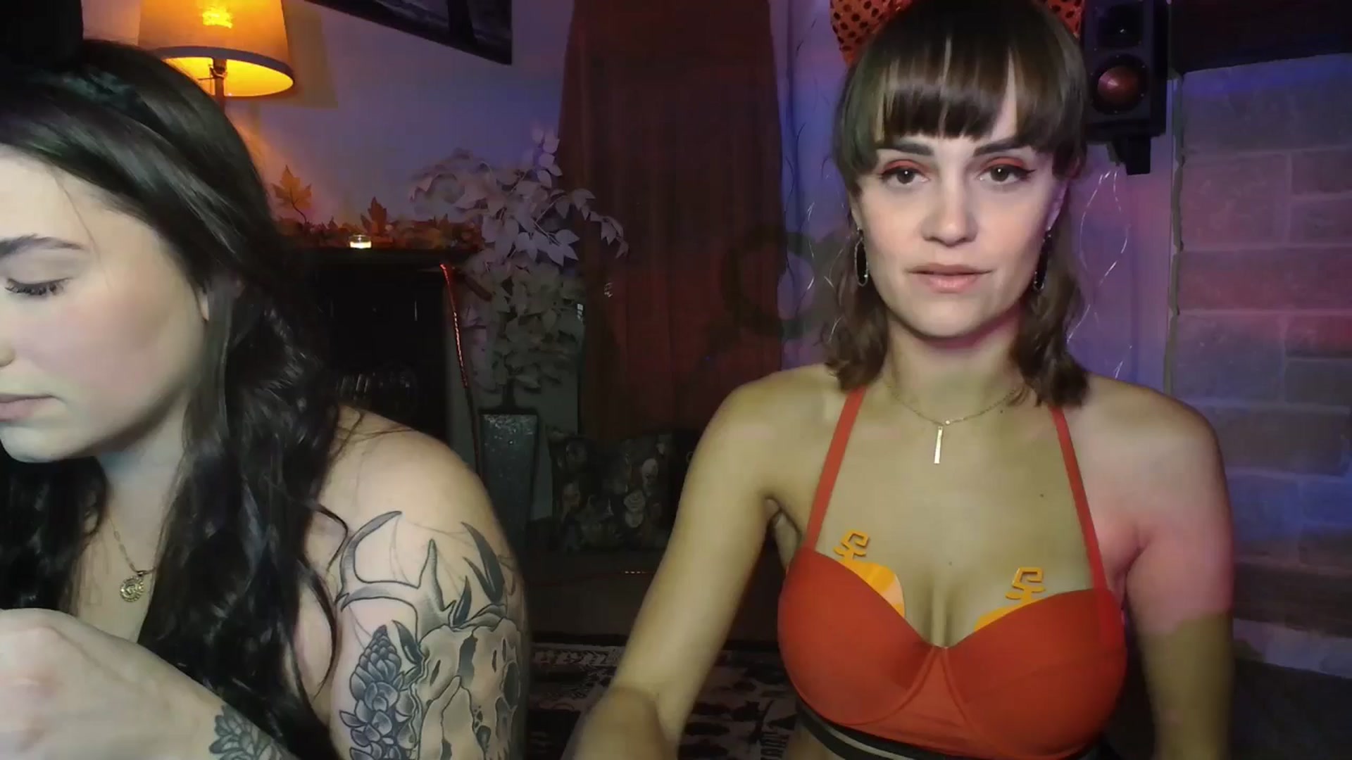 Gallery image thumbnail from HeidiKlumsy's myfreecams stream on, 10/19/2024, 24:00 image 17 of 20