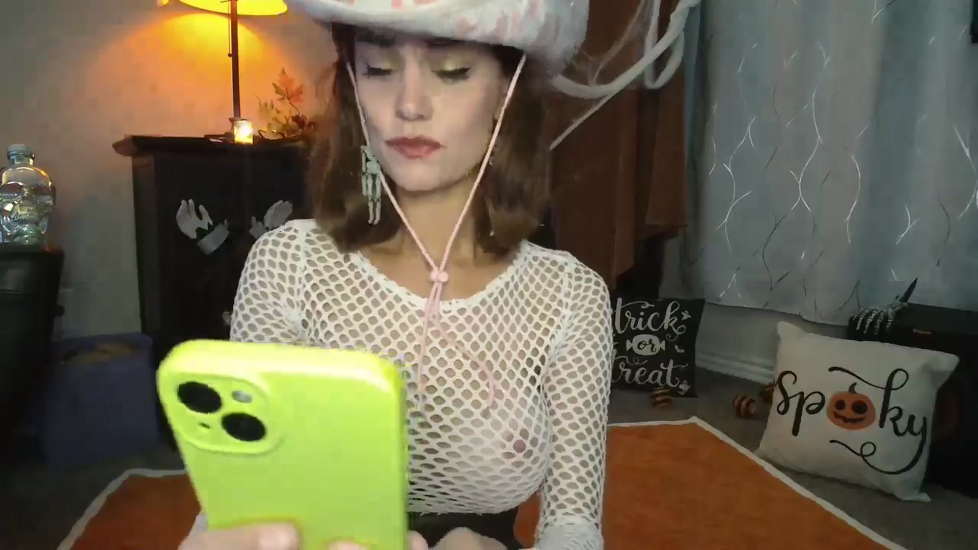 Gallery image thumbnail from HeidiKlumsy's myfreecams stream on, 10/25/2024, 23:45 image 11 of 20