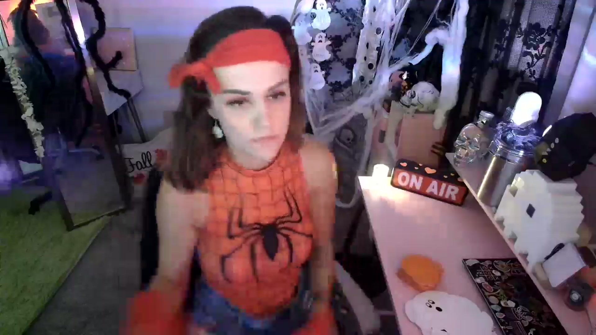 Gallery image thumbnail from HeidiKlumsy's myfreecams stream on, 10/30/2024, 24:01 image 3 of 20