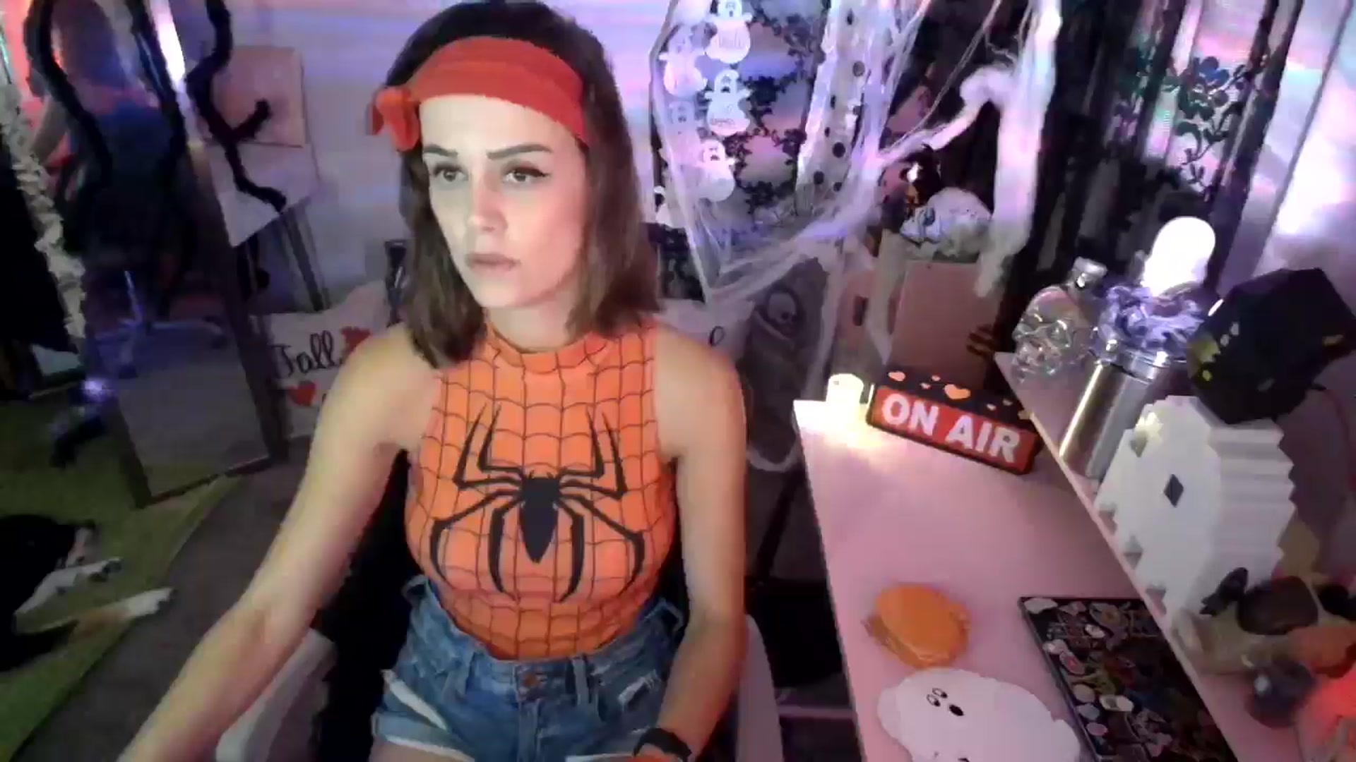 Gallery image thumbnail from HeidiKlumsy's myfreecams stream on, 10/30/2024, 24:01 image 6 of 20