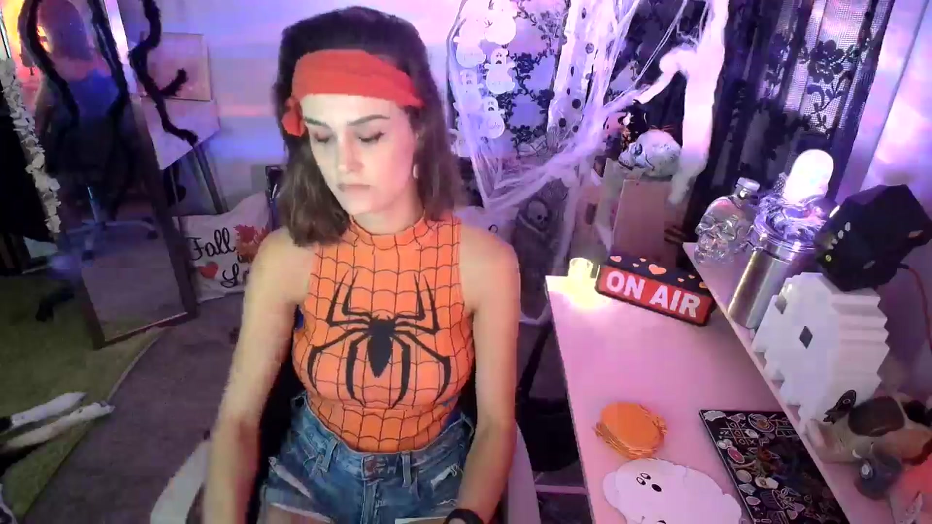 Gallery image thumbnail from HeidiKlumsy's myfreecams stream on, 10/30/2024, 24:01 image 10 of 20