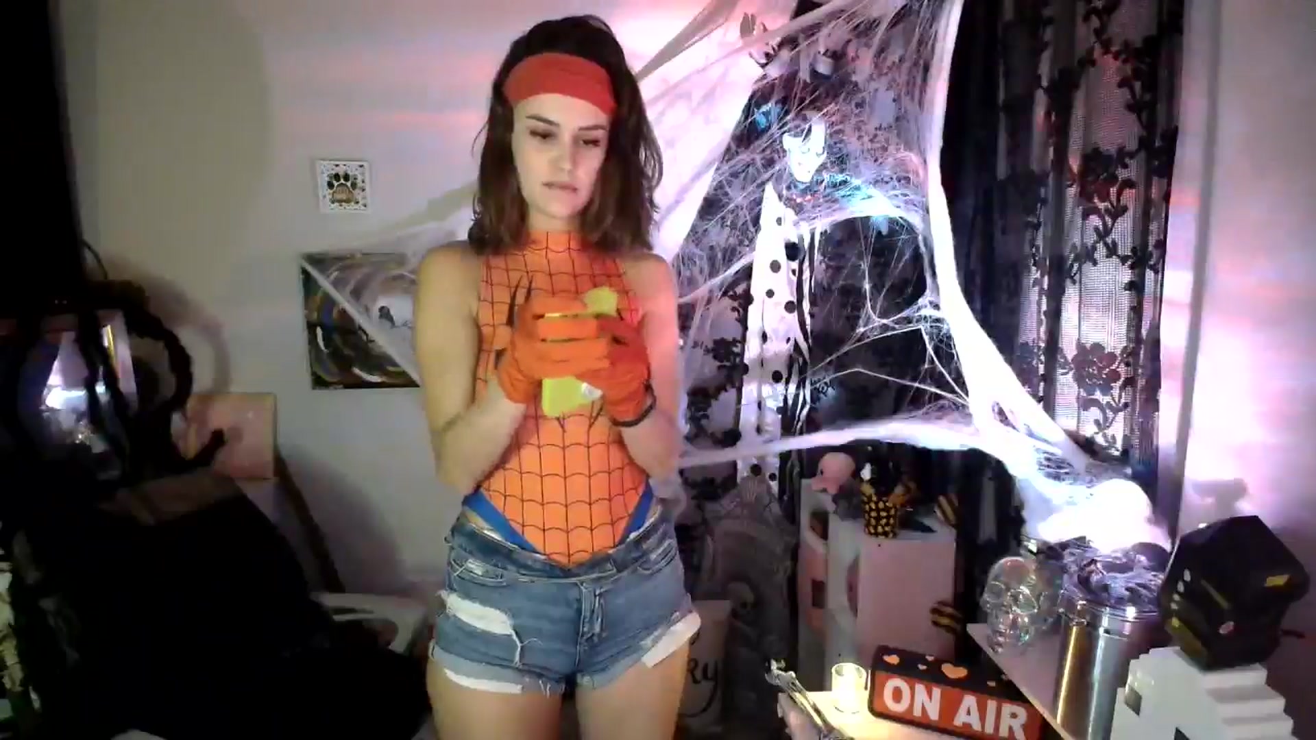 Gallery image thumbnail from HeidiKlumsy's myfreecams stream on, 10/30/2024, 24:39 image 2 of 20