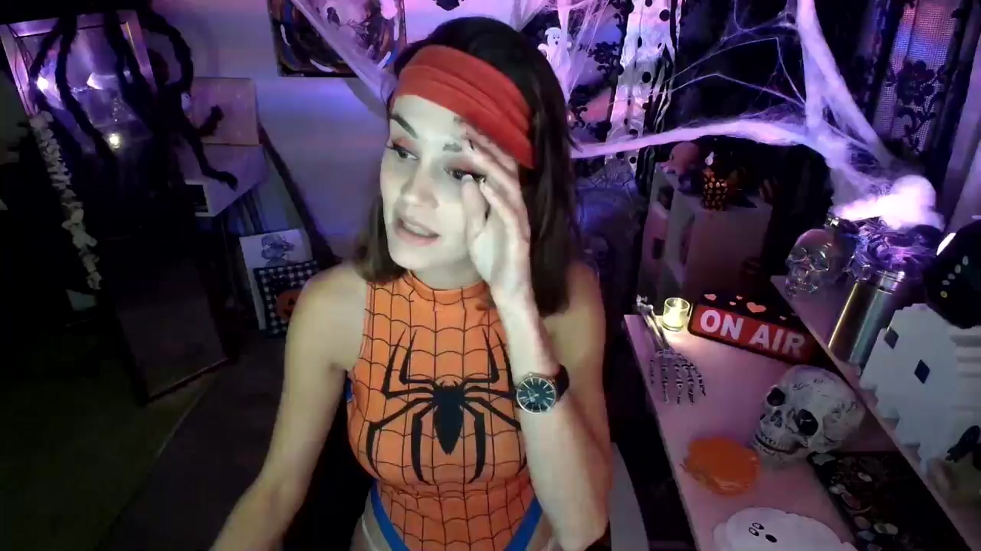 Gallery image thumbnail from HeidiKlumsy's myfreecams stream on, 10/30/2024, 24:39 image 17 of 20