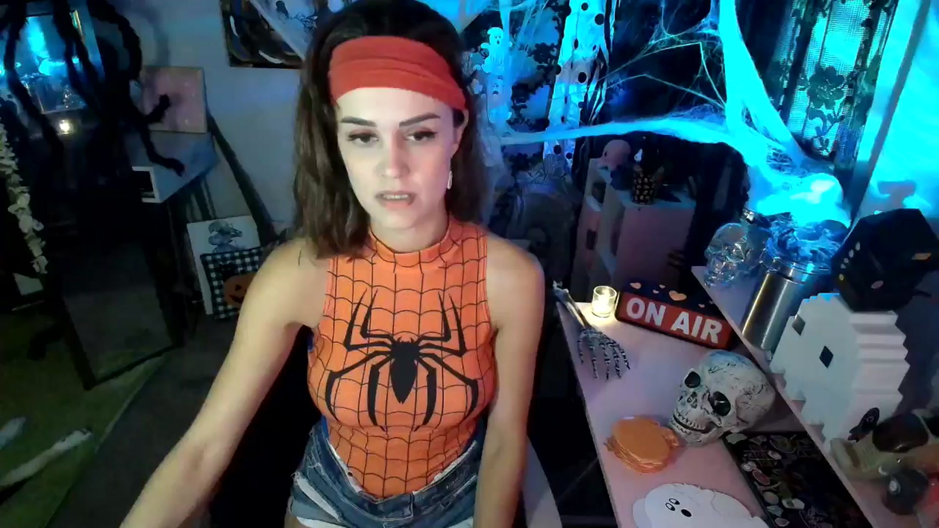 Gallery image thumbnail from HeidiKlumsy's myfreecams stream on, 10/30/2024, 24:39 image 1 of 20