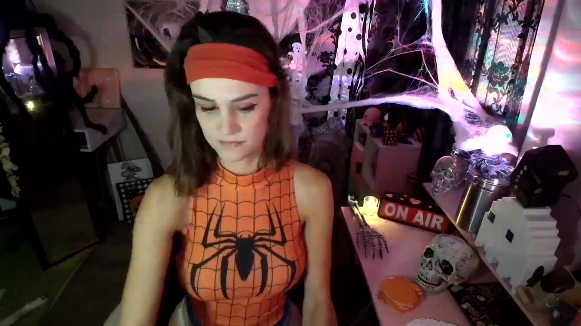 Gallery image thumbnail from HeidiKlumsy's myfreecams stream on, 10/30/2024, 24:39 image 5 of 20