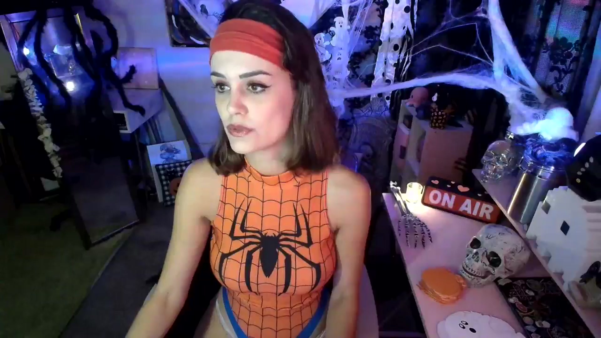 Gallery image thumbnail from HeidiKlumsy's myfreecams stream on, 10/30/2024, 24:39 image 20 of 20