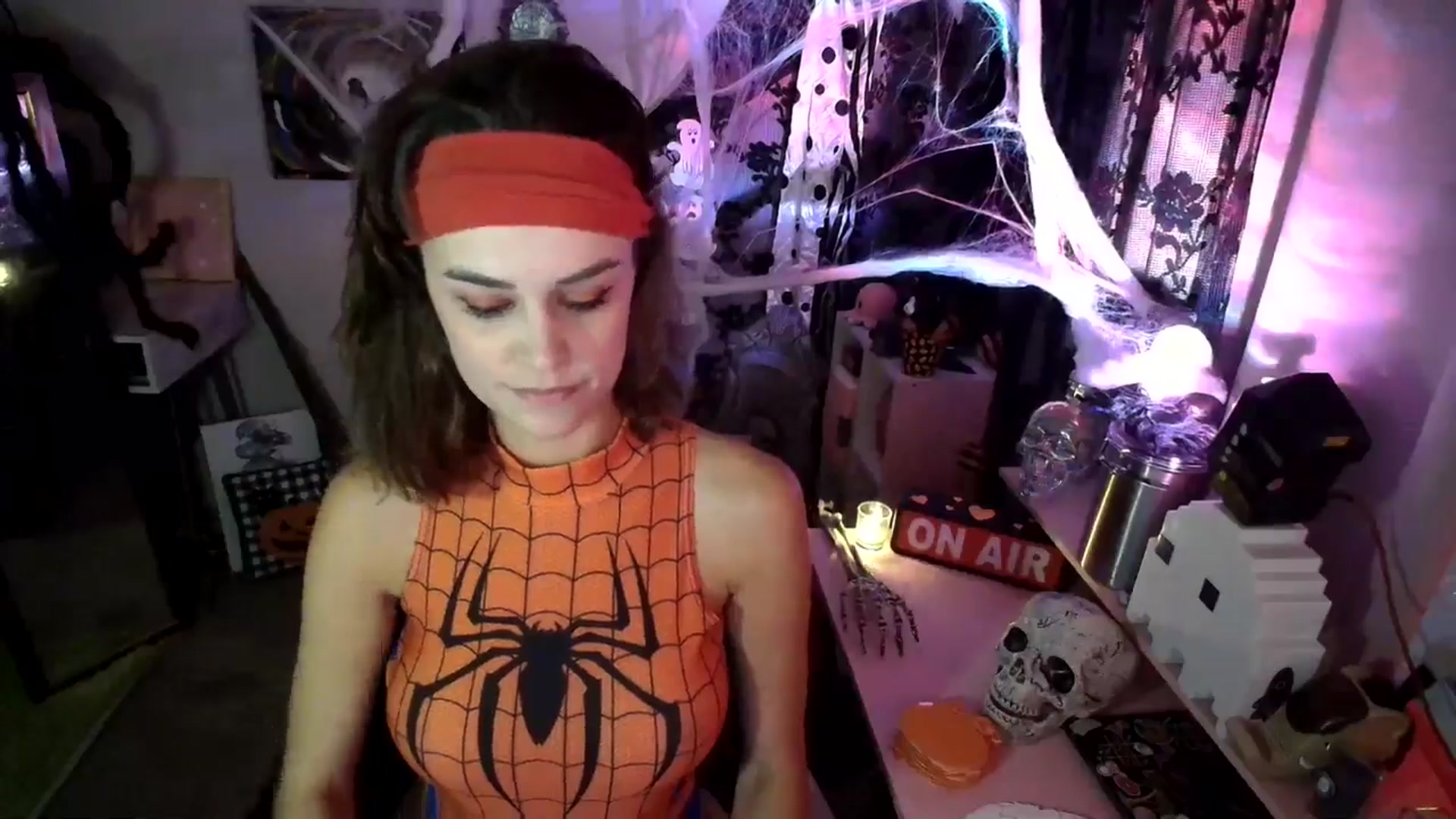 Gallery image thumbnail from HeidiKlumsy's myfreecams stream on, 10/30/2024, 24:39 image 7 of 20