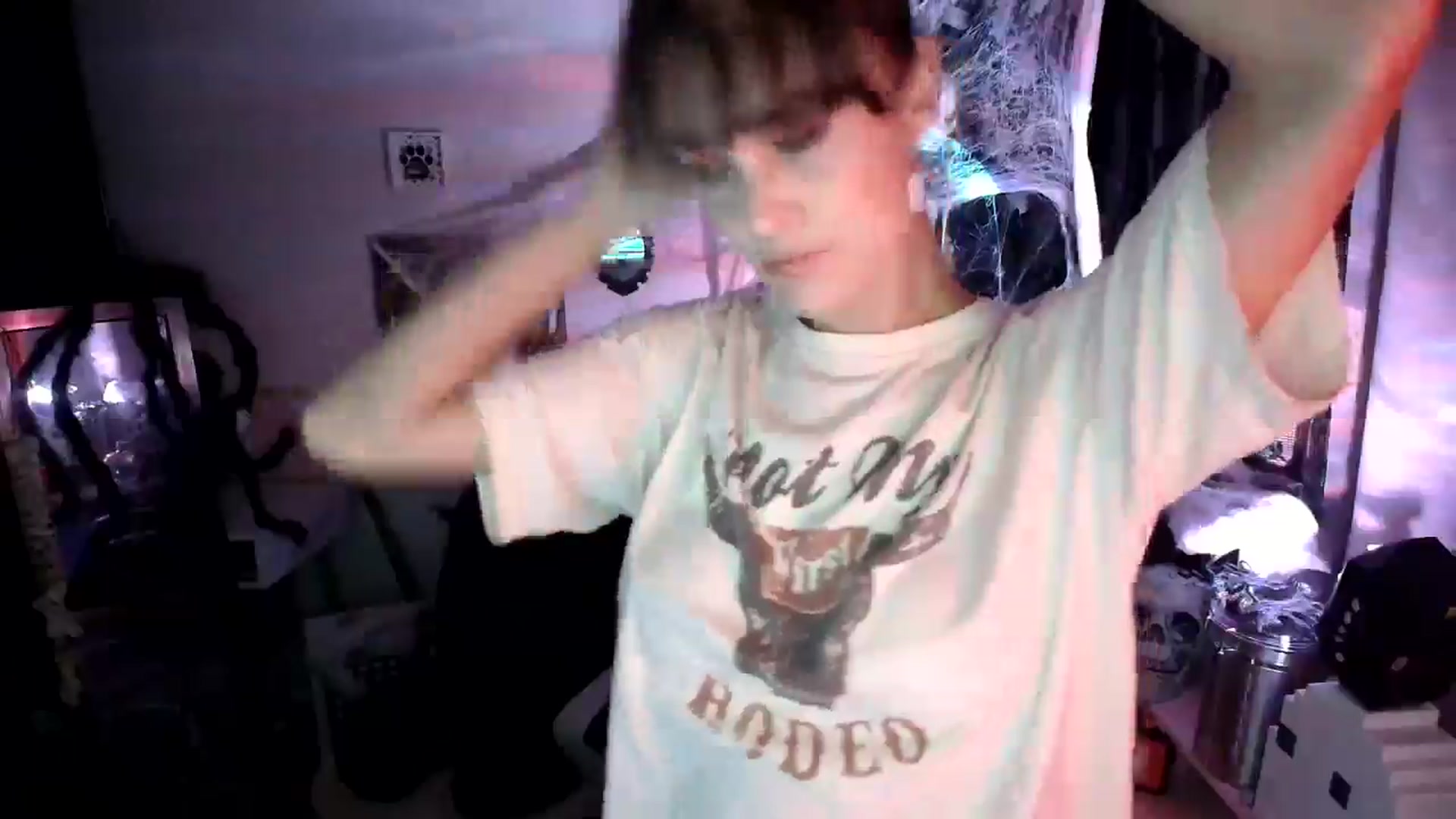 Gallery image thumbnail from HeidiKlumsy's myfreecams stream on, 10/30/2024, 03:05 image 13 of 20