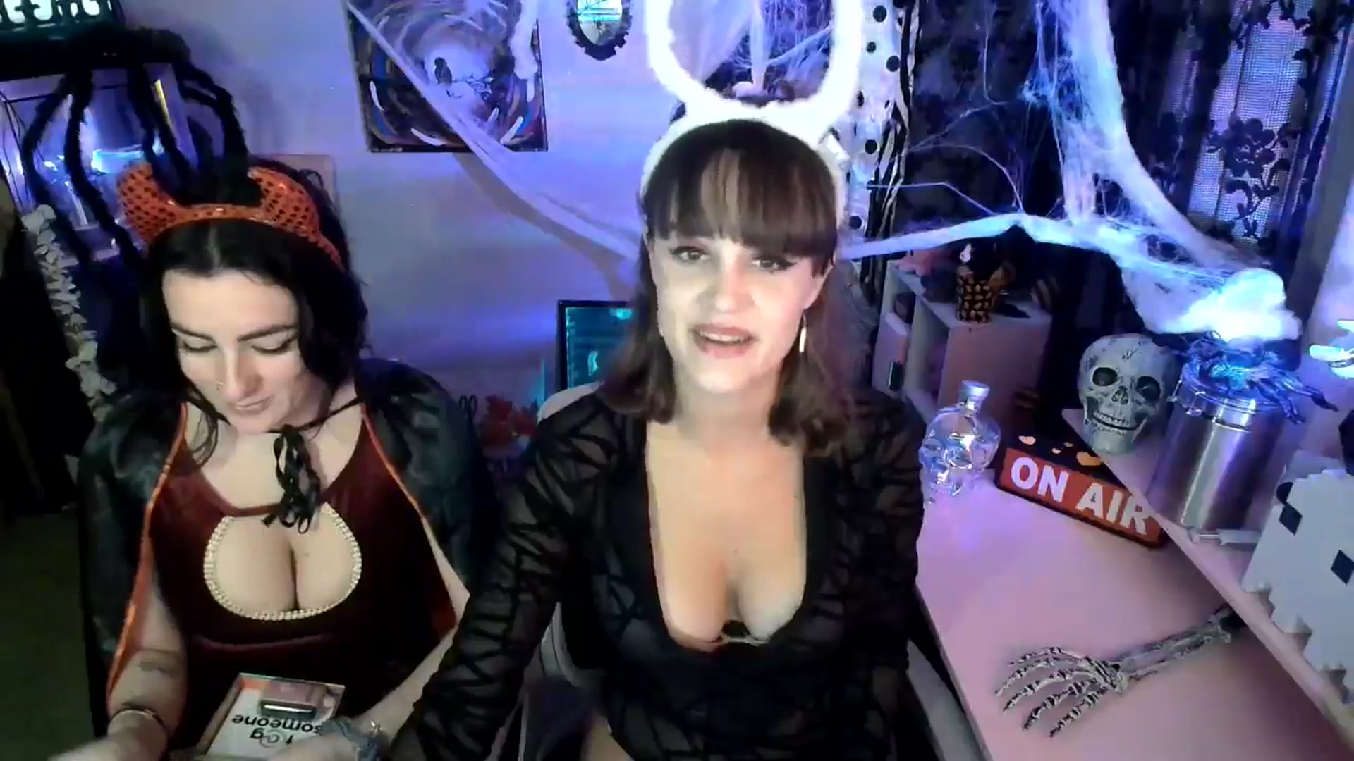 Gallery image thumbnail from HeidiKlumsy's myfreecams stream on, 10/30/2024, 05:19 image 2 of 20