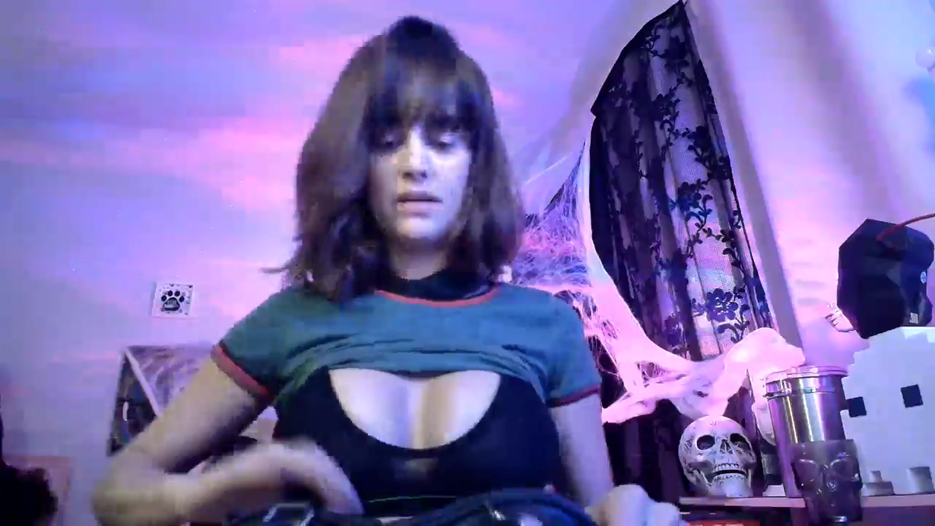 Gallery image thumbnail from HeidiKlumsy's myfreecams stream on, 10/31/2024, 02:27 image 15 of 20