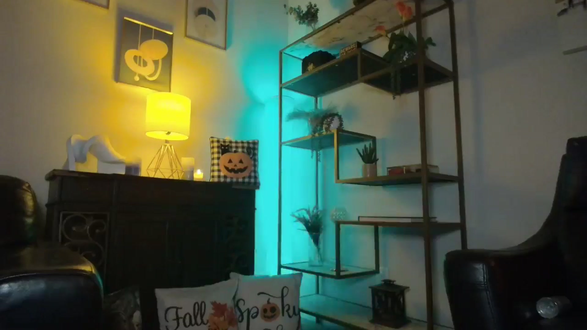 Gallery image thumbnail from HeidiKlumsy's myfreecams stream on, 10/31/2024, 04:43 image 2 of 20