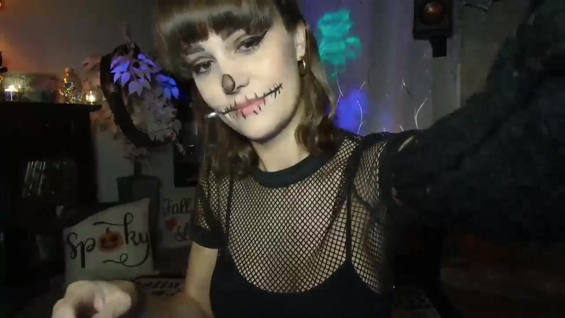 Gallery image thumbnail from HeidiKlumsy's myfreecams stream on, 11/01/2024, 24:59 image 17 of 20