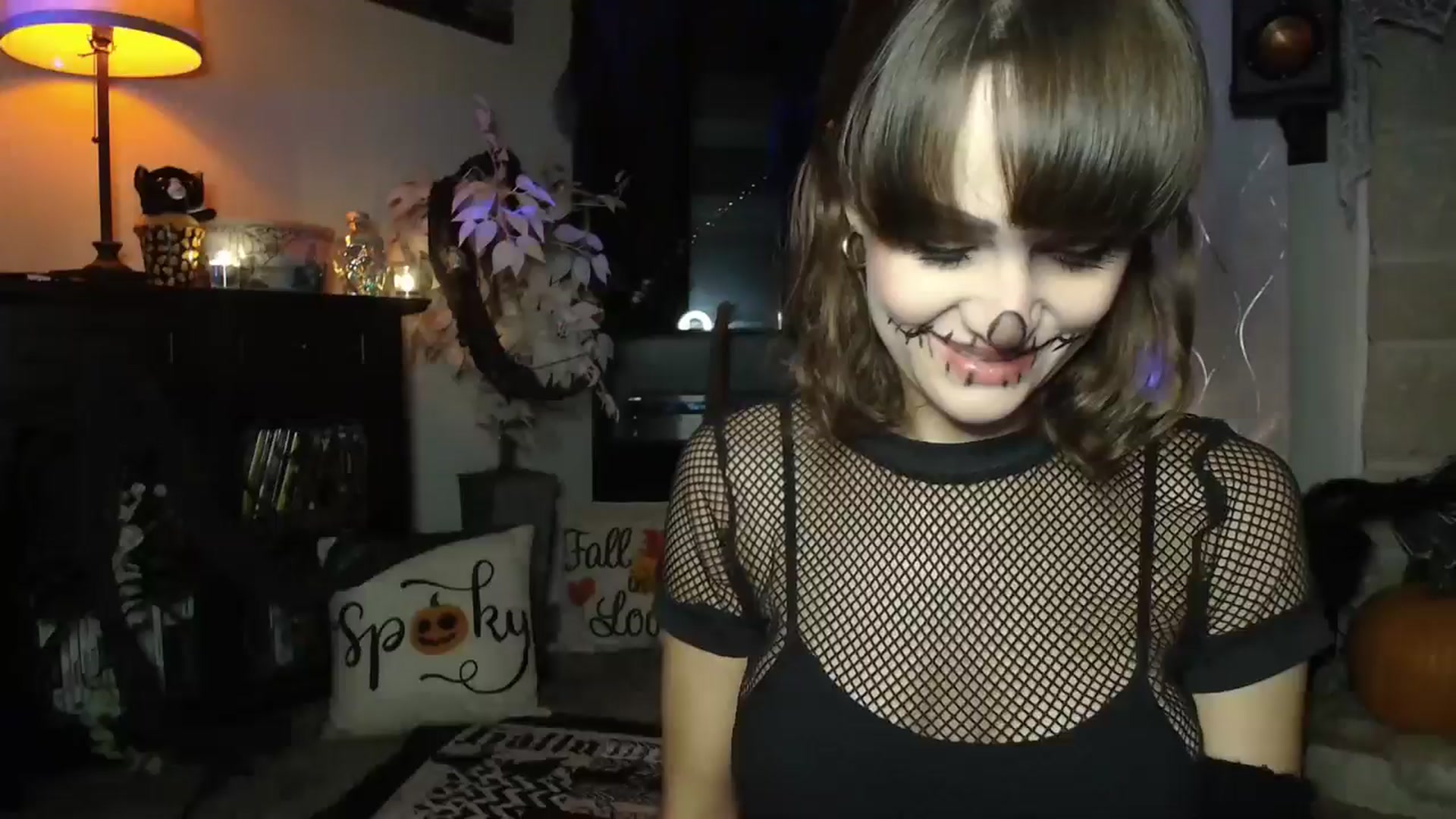 Gallery image thumbnail from HeidiKlumsy's myfreecams stream on, 11/01/2024, 24:59 image 16 of 20