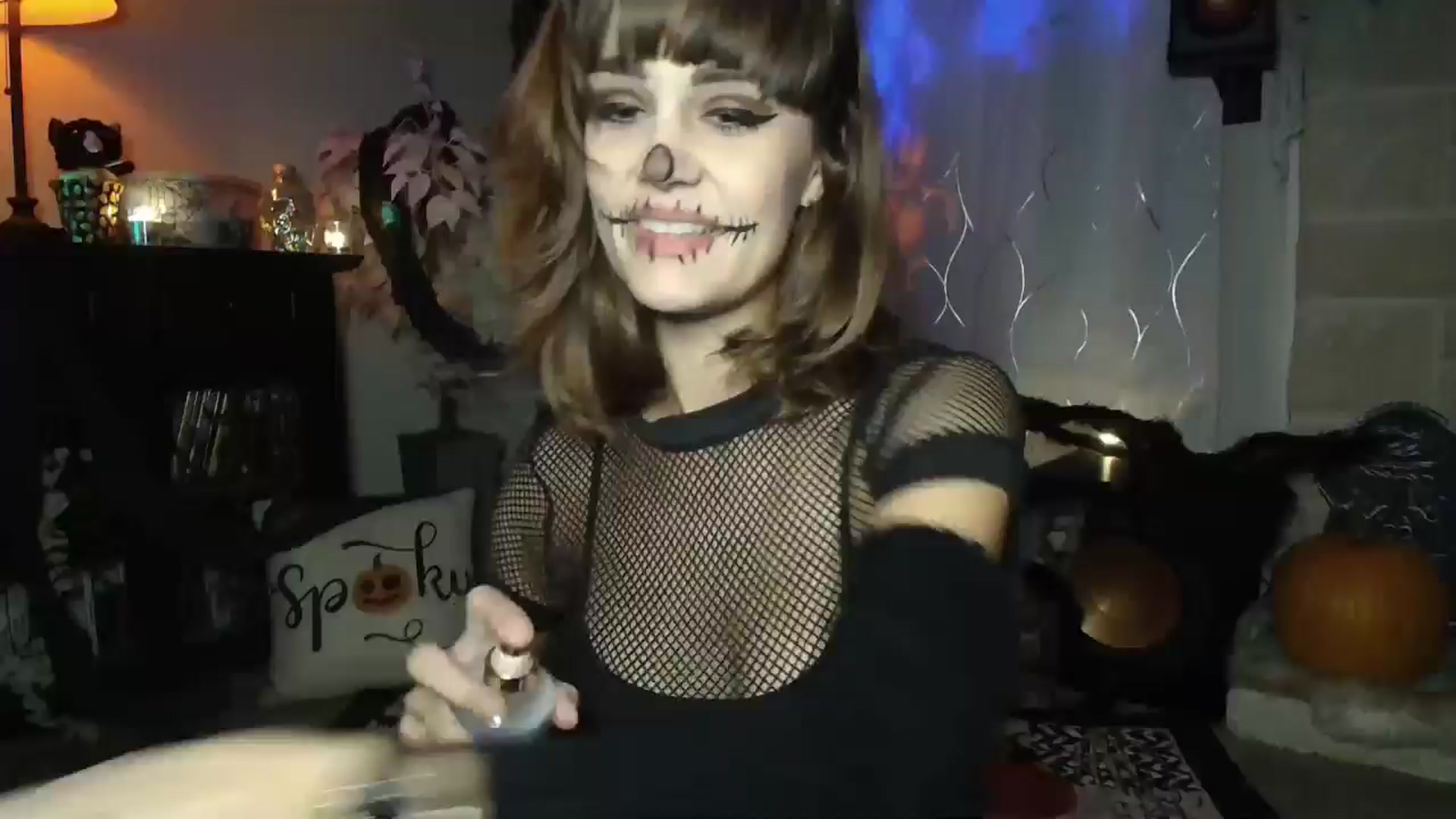 Gallery image thumbnail from HeidiKlumsy's myfreecams stream on, 11/01/2024, 01:29 image 6 of 20