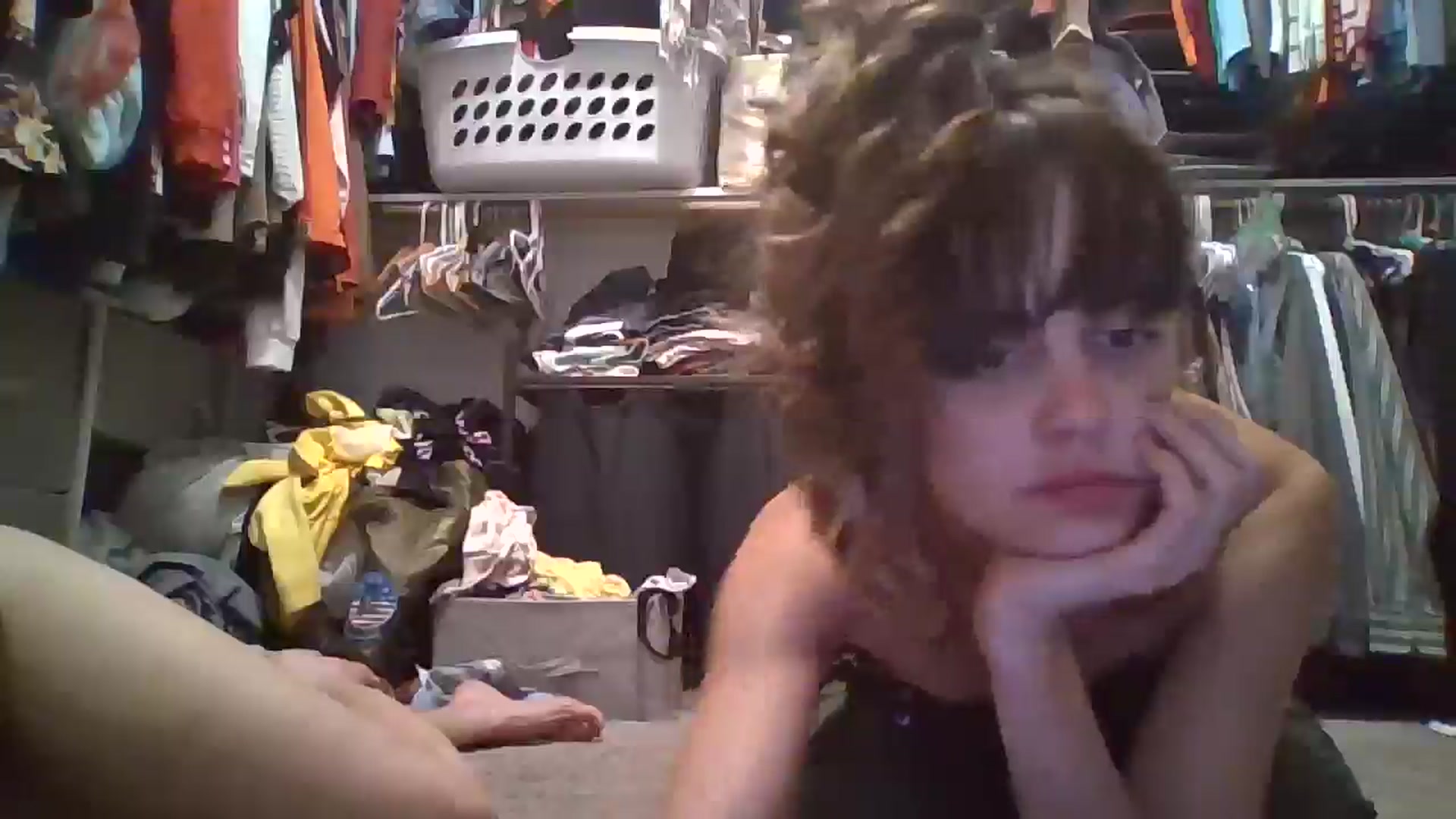 Gallery image thumbnail from HeidiKlumsy's myfreecams stream on, 11/03/2024, 19:10 image 16 of 20