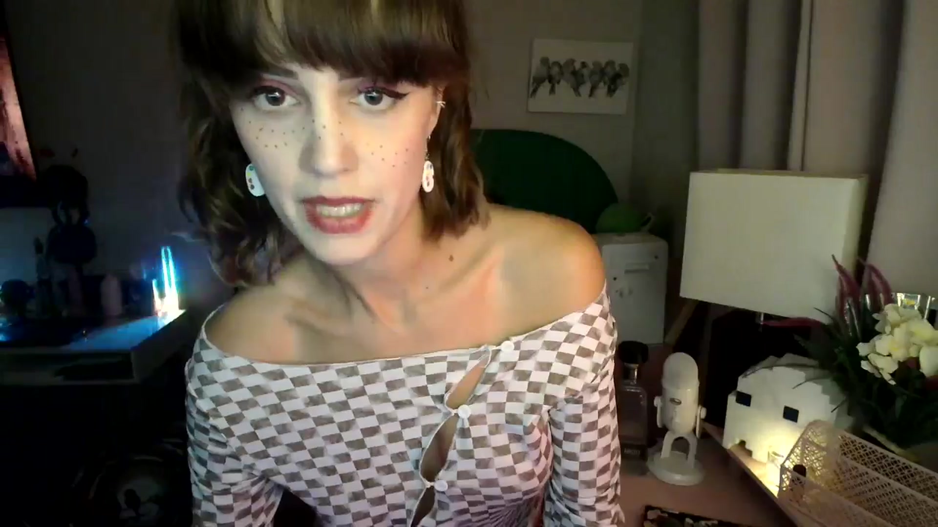 Gallery image thumbnail from HeidiKlumsy's myfreecams stream on, 11/10/2024, 07:26 image 9 of 20