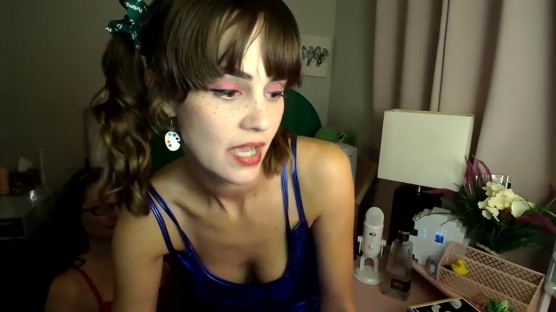 Gallery image thumbnail from HeidiKlumsy's myfreecams stream on, 11/10/2024, 10:16 image 8 of 20
