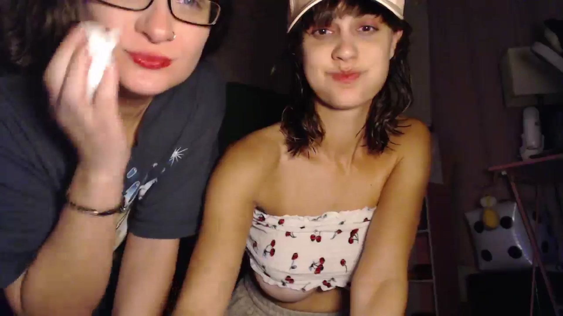Gallery image thumbnail from HeidiKlumsy's myfreecams stream on, 11/10/2024, 13:20 image 3 of 20