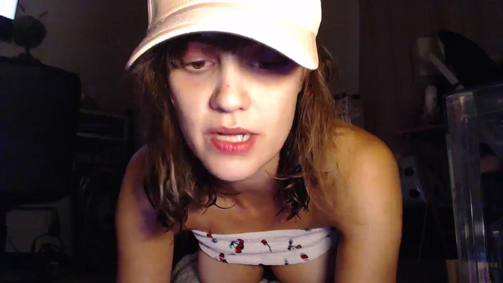 Gallery image thumbnail from HeidiKlumsy's myfreecams stream on, 11/10/2024, 13:20 image 17 of 20
