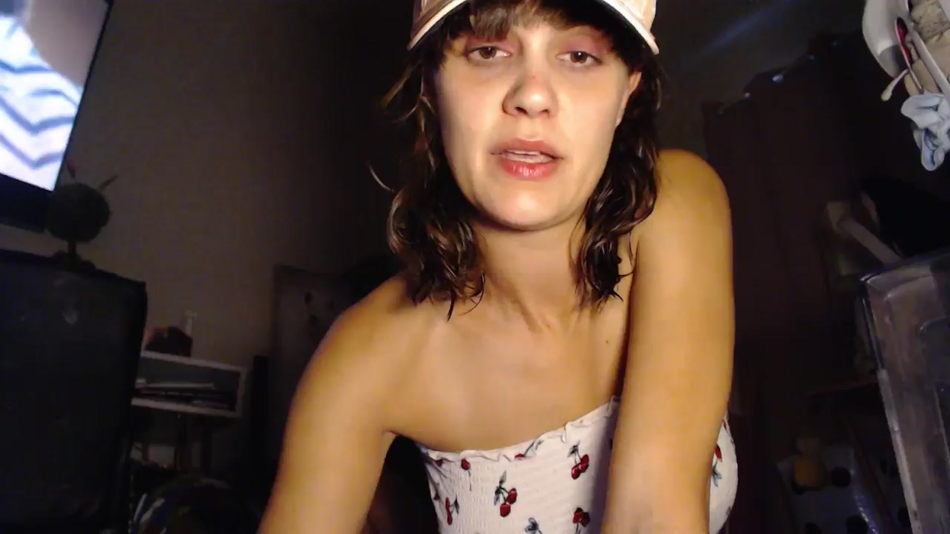 Gallery image thumbnail from HeidiKlumsy's myfreecams stream on, 11/10/2024, 13:20 image 10 of 20