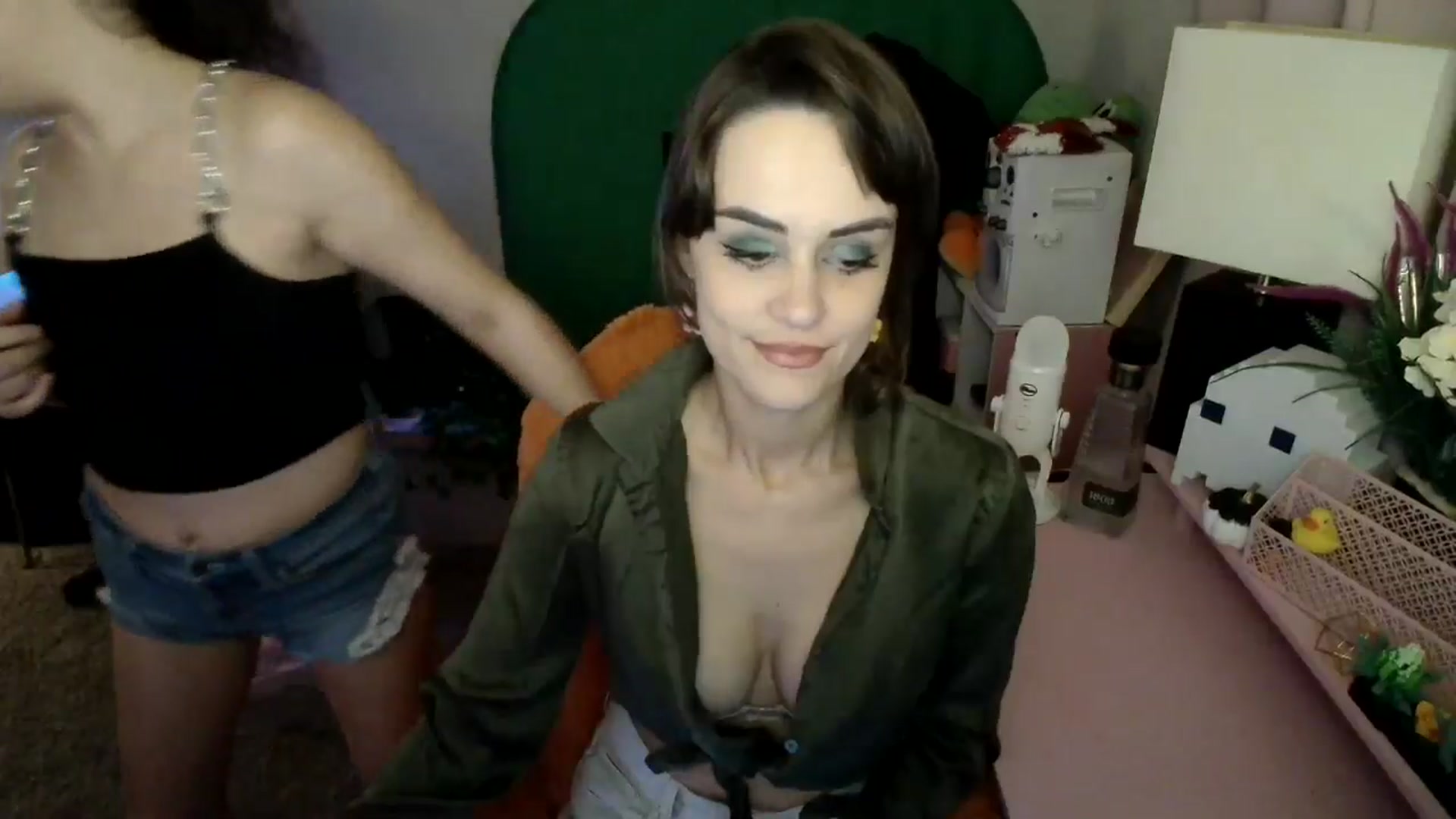 Gallery image thumbnail from HeidiKlumsy's myfreecams stream on, 11/11/2024, 02:53 image 2 of 20