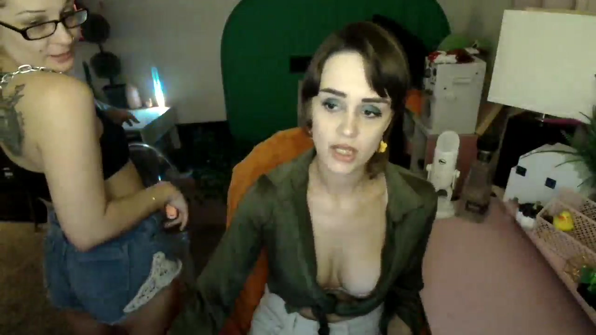 Gallery image thumbnail from HeidiKlumsy's myfreecams stream on, 11/11/2024, 02:53 image 7 of 20