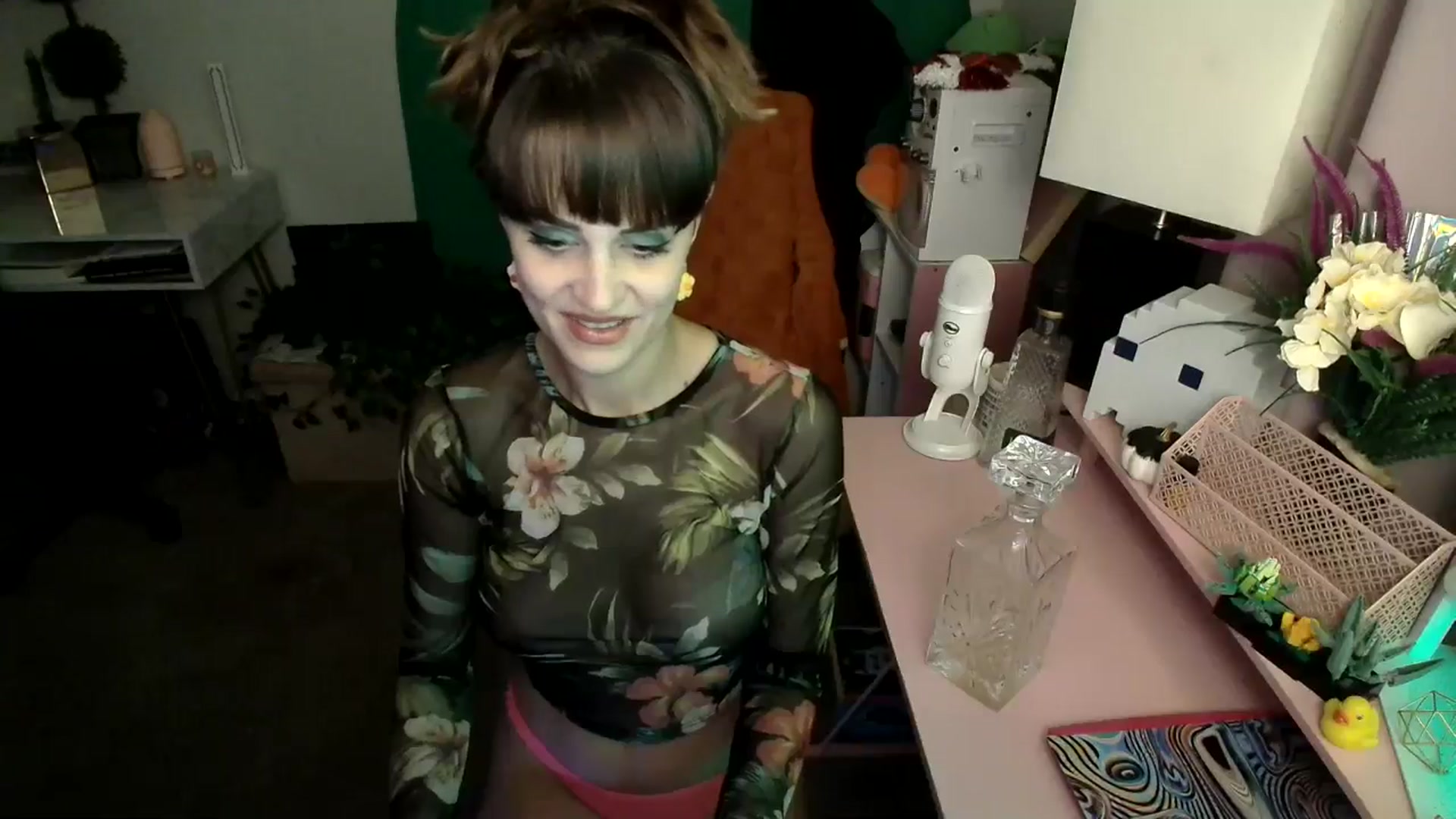 Gallery image thumbnail from HeidiKlumsy's myfreecams stream on, 11/11/2024, 06:36 image 2 of 20
