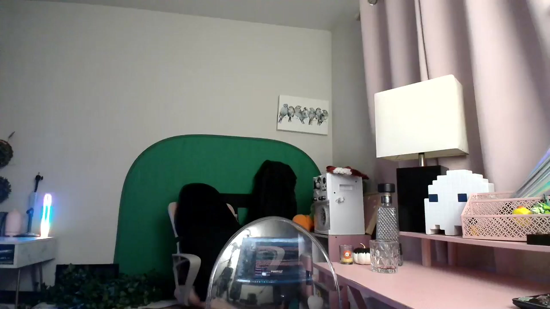 Gallery image thumbnail from HeidiKlumsy's myfreecams stream on, 11/15/2024, 05:23 image 13 of 20