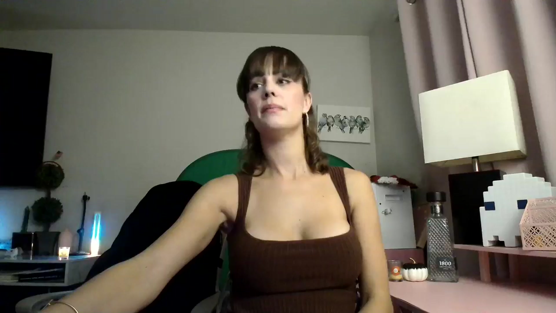 Gallery image thumbnail from HeidiKlumsy's myfreecams stream on, 11/17/2024, 05:27 image 10 of 20