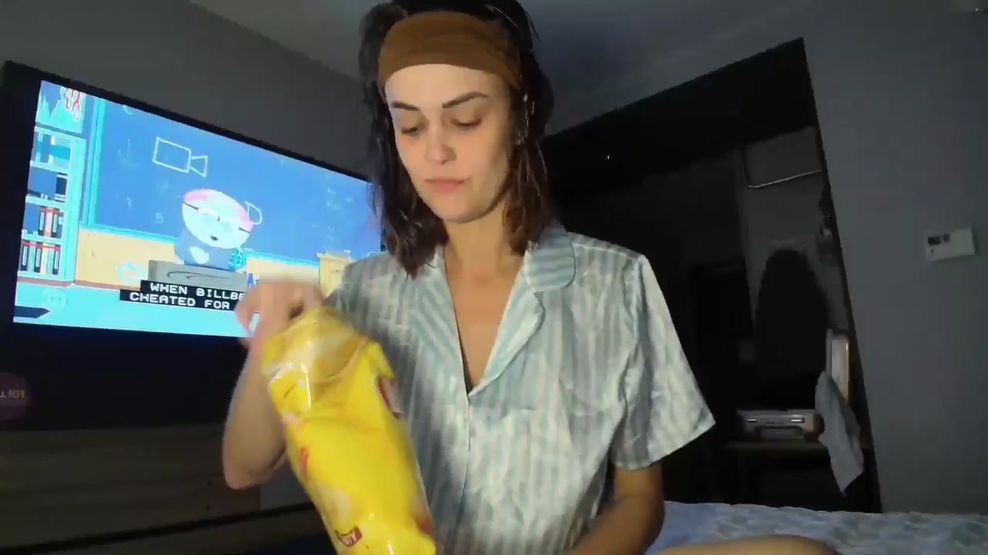 Gallery image thumbnail from HeidiKlumsy's myfreecams stream on, 11/19/2024, 08:52 image 19 of 20