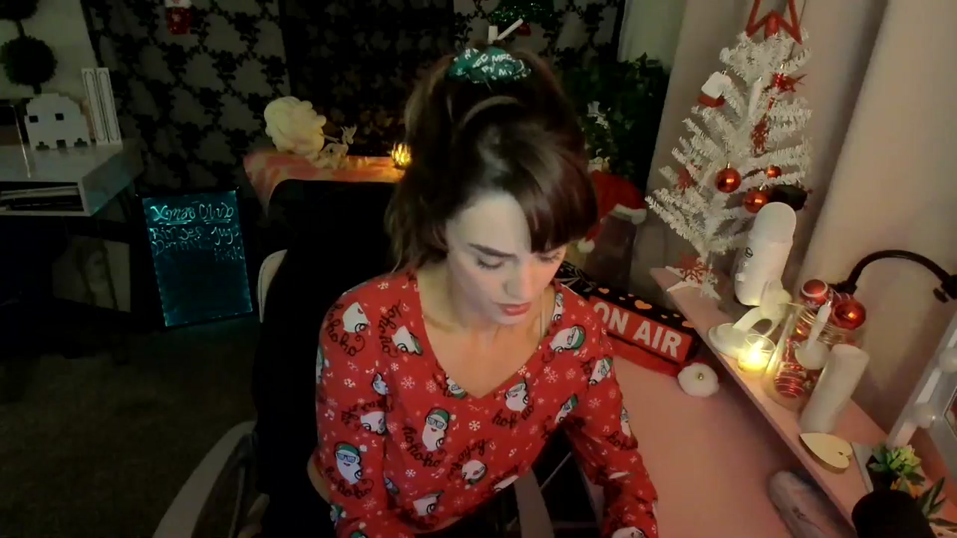 Gallery image thumbnail from HeidiKlumsy's myfreecams stream on, 12/07/2024, 21:56 image 13 of 20