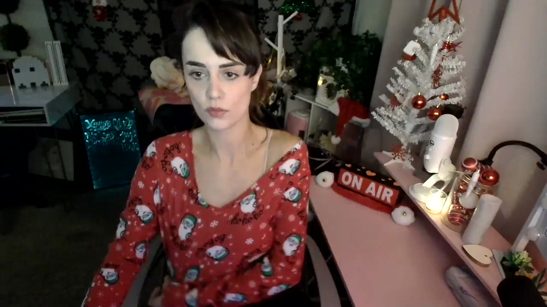 Gallery image thumbnail from HeidiKlumsy's myfreecams stream on, 12/07/2024, 21:56 image 19 of 20