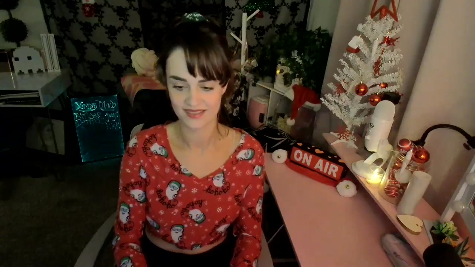 Gallery image thumbnail from HeidiKlumsy's myfreecams stream on, 12/07/2024, 21:56 image 15 of 20