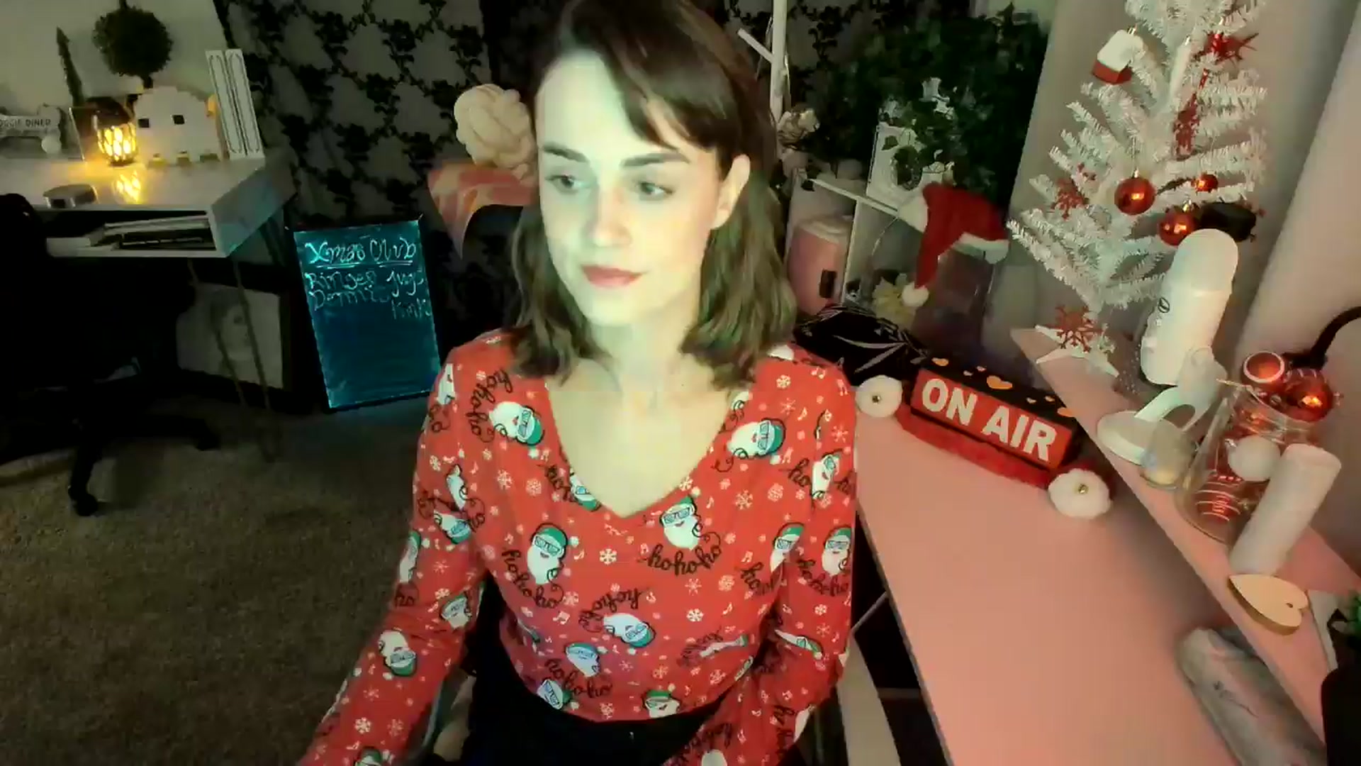 Gallery image thumbnail from HeidiKlumsy's myfreecams stream on, 12/07/2024, 21:56 image 1 of 20