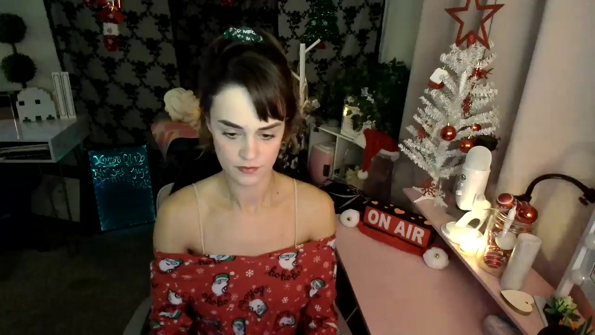 Gallery image thumbnail from HeidiKlumsy's myfreecams stream on, 12/07/2024, 21:56 image 9 of 20