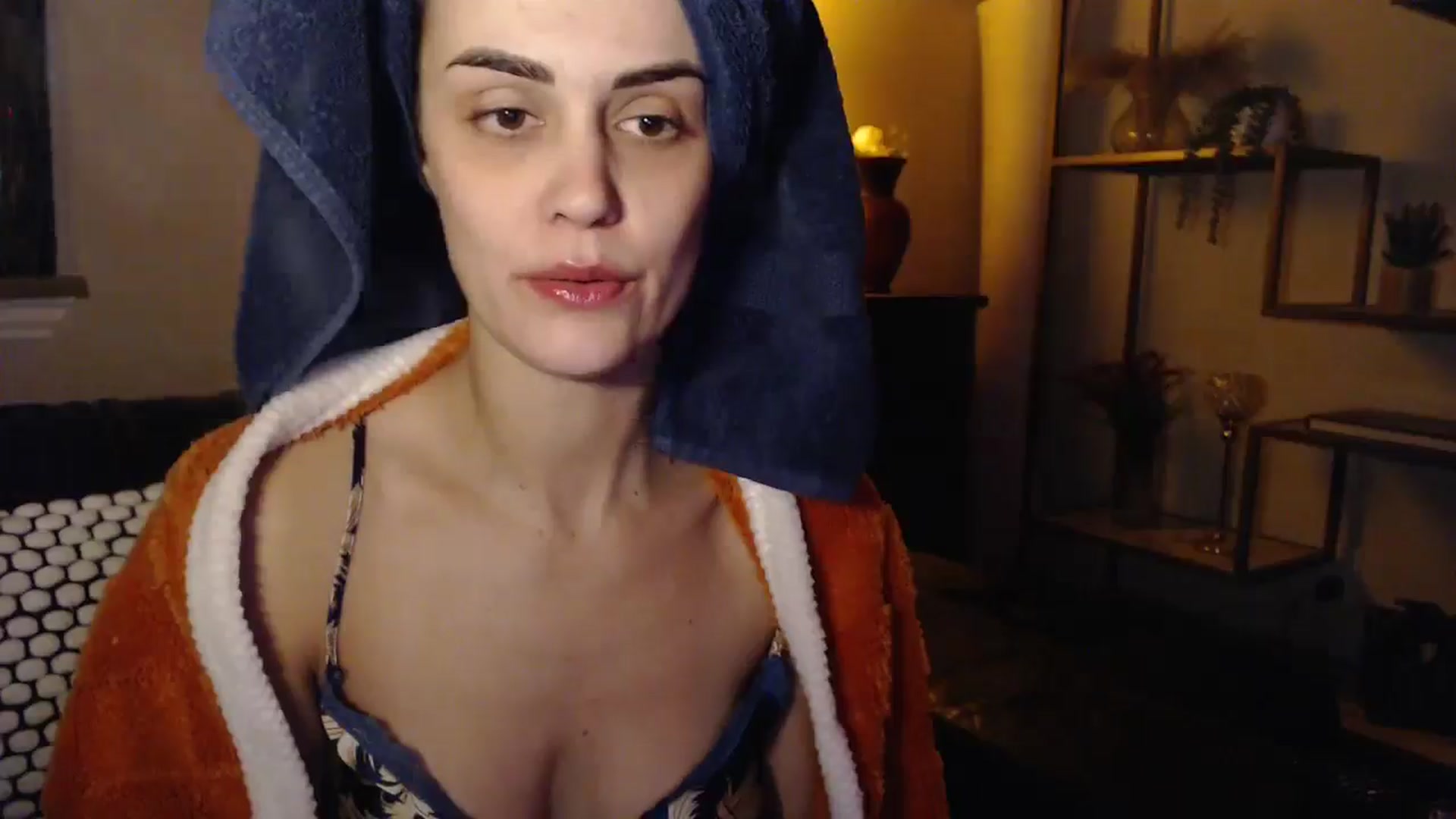 Gallery image thumbnail from HeidiKlumsy's myfreecams stream on, 12/11/2024, 10:37 image 3 of 20