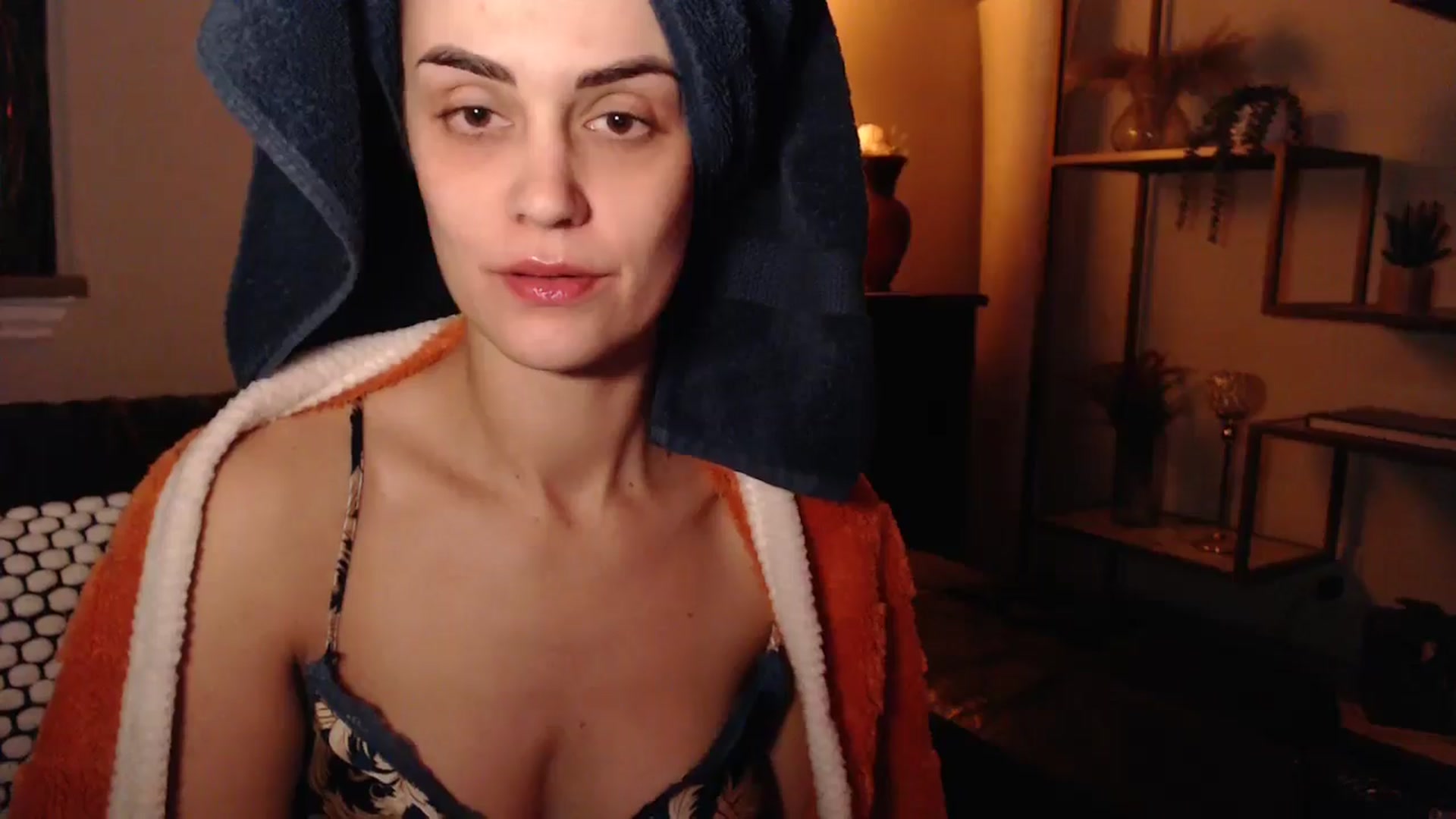 Gallery image thumbnail from HeidiKlumsy's myfreecams stream on, 12/11/2024, 10:37 image 4 of 20