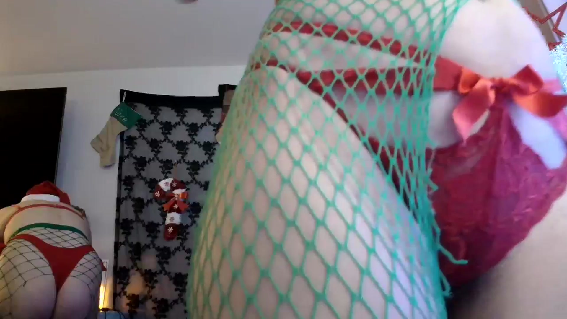 Gallery image thumbnail from HeidiKlumsy's myfreecams stream on, 12/13/2024, 03:00 image 11 of 20