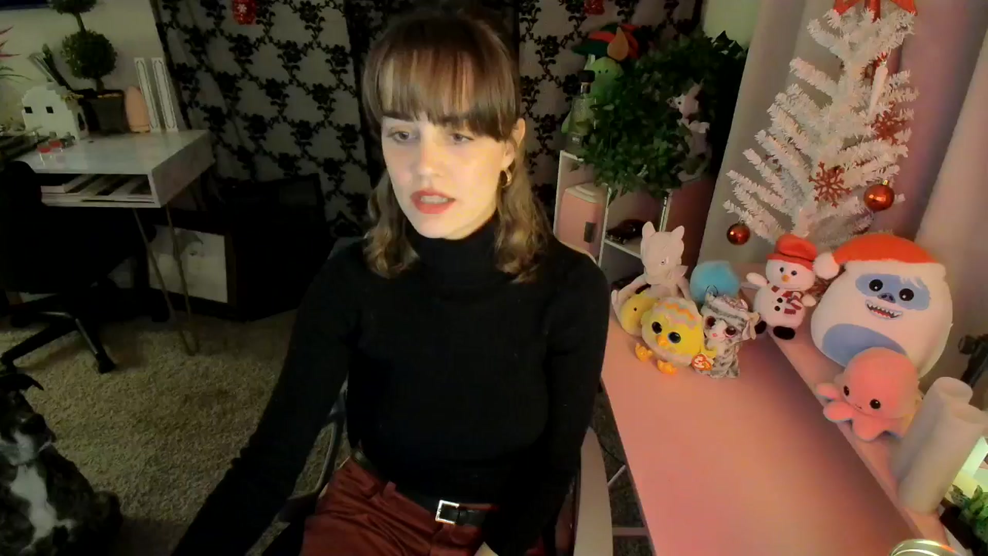 Gallery image thumbnail from HeidiKlumsy's myfreecams stream on, 12/24/2024, 07:00 image 7 of 20