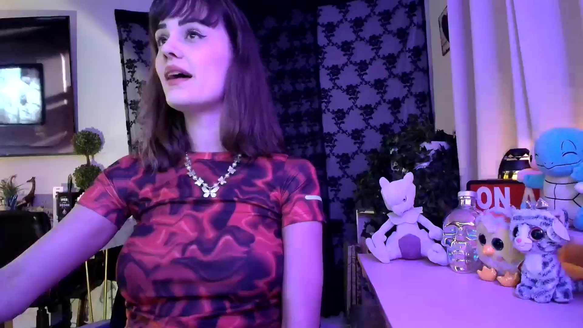 Gallery image thumbnail from HeidiKlumsy's myfreecams stream on, 01/09/2025, 03:50 image 14 of 20