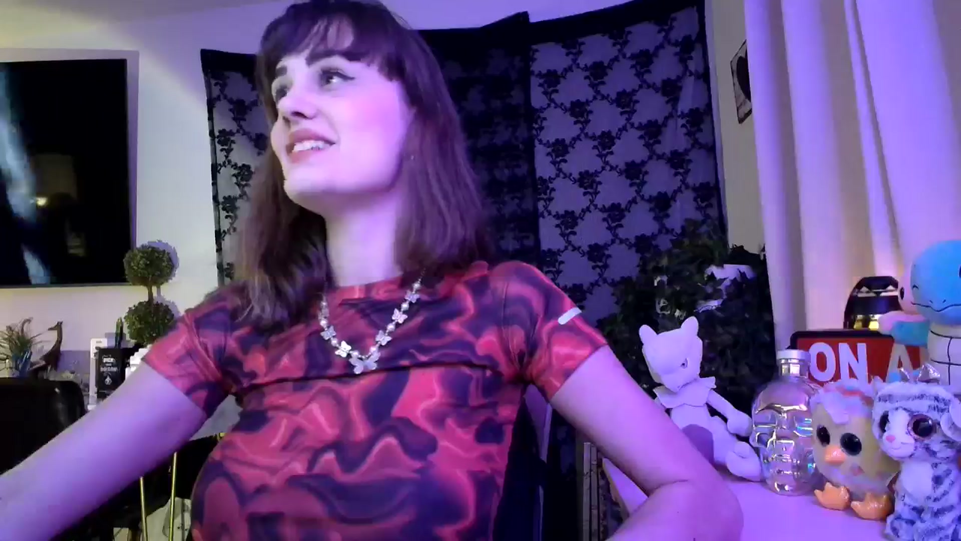 Gallery image thumbnail from HeidiKlumsy's myfreecams stream on, 01/09/2025, 03:50 image 8 of 20