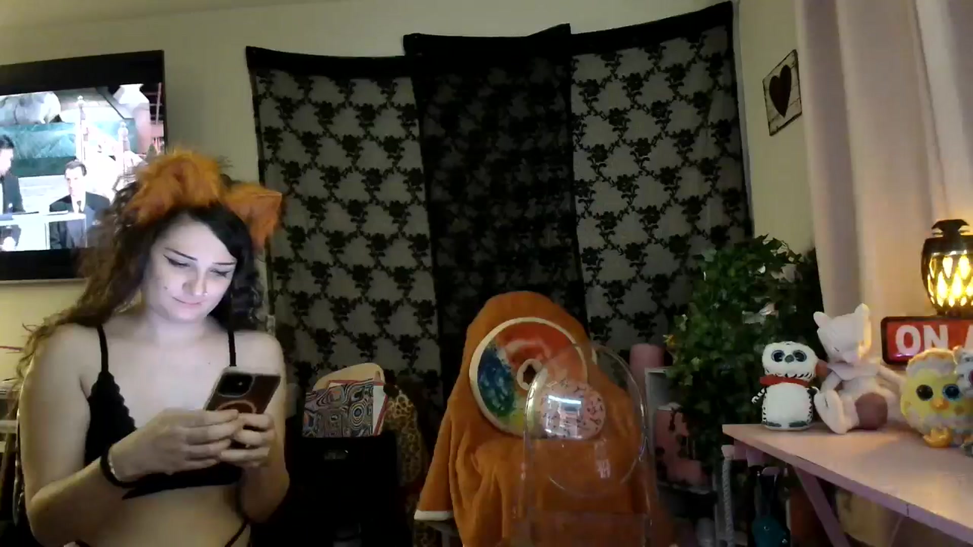 Gallery image thumbnail from HeidiKlumsy's myfreecams stream on, 01/13/2025, 07:29 image 18 of 20