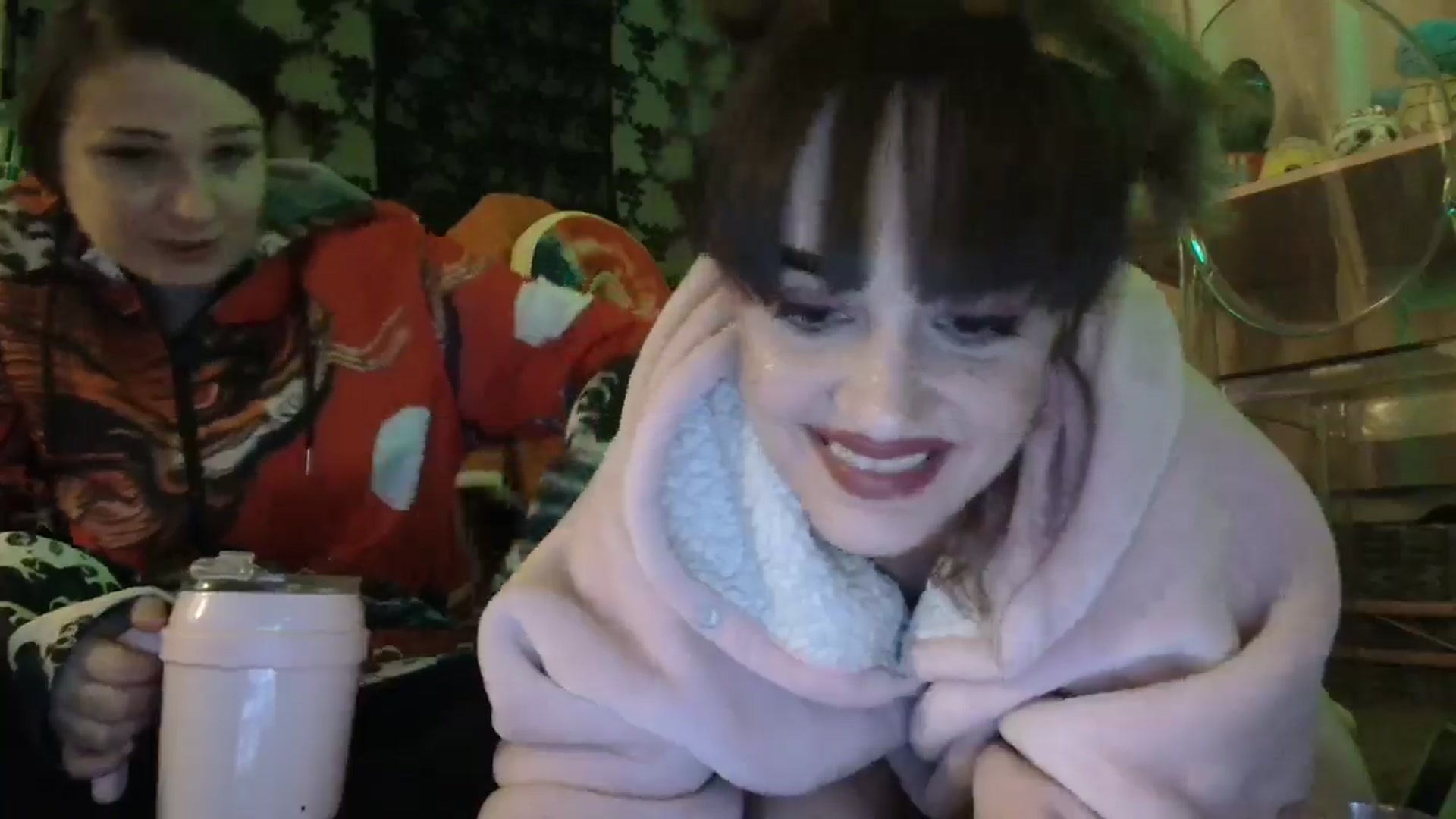 Gallery image thumbnail from HeidiKlumsy's myfreecams stream on, 01/13/2025, 08:45 image 13 of 20