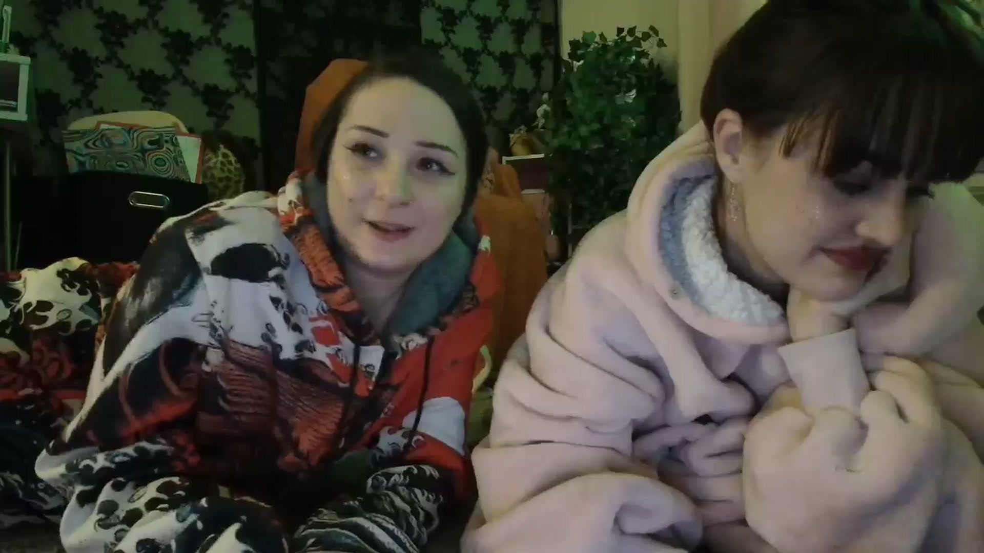 Gallery image thumbnail from HeidiKlumsy's myfreecams stream on, 01/13/2025, 08:45 image 9 of 20