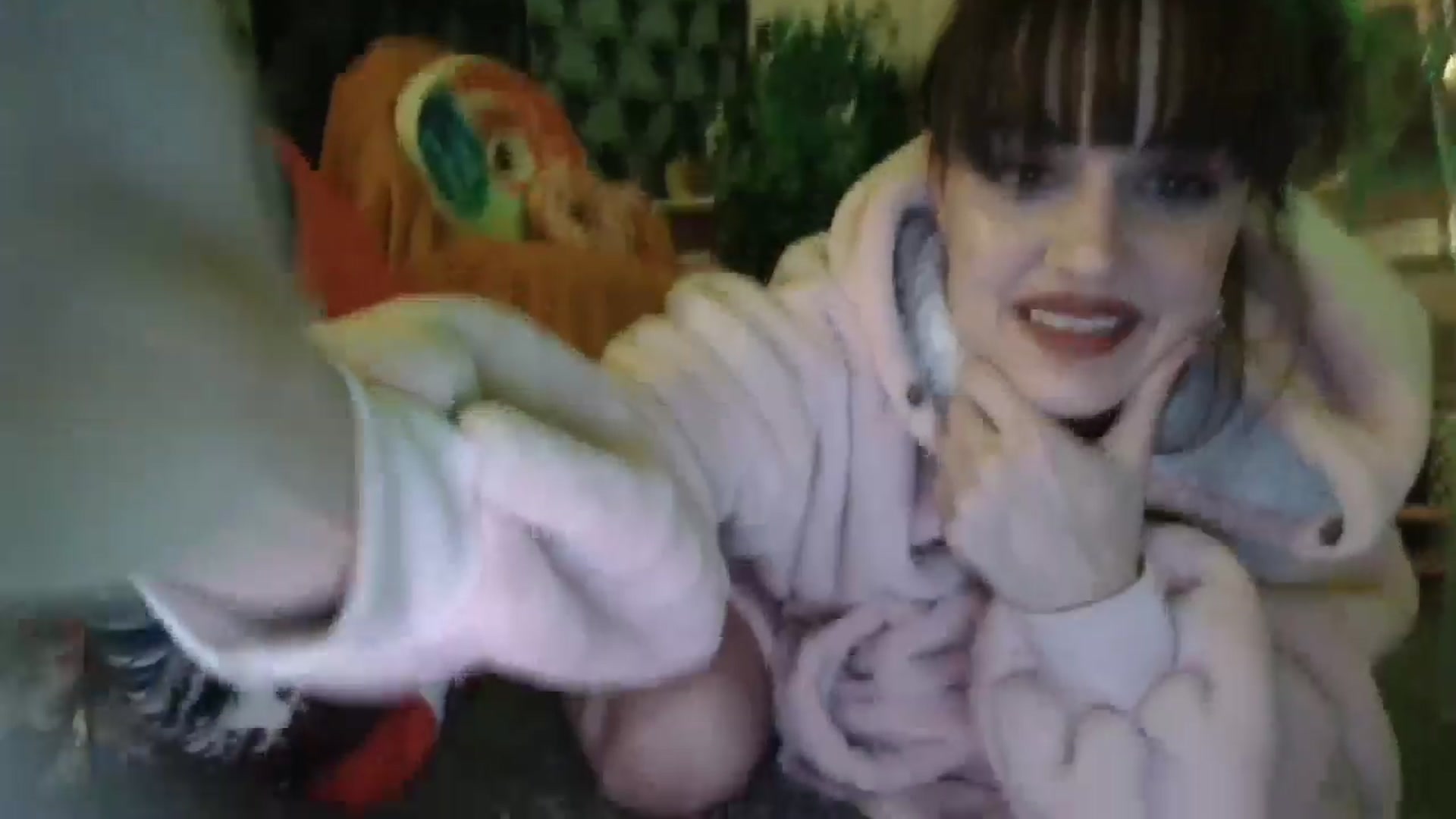 Gallery image thumbnail from HeidiKlumsy's myfreecams stream on, 01/13/2025, 08:45 image 8 of 20