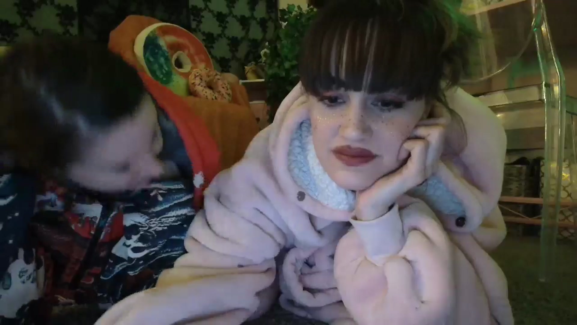 Gallery image thumbnail from HeidiKlumsy's myfreecams stream on, 01/13/2025, 08:45 image 6 of 20