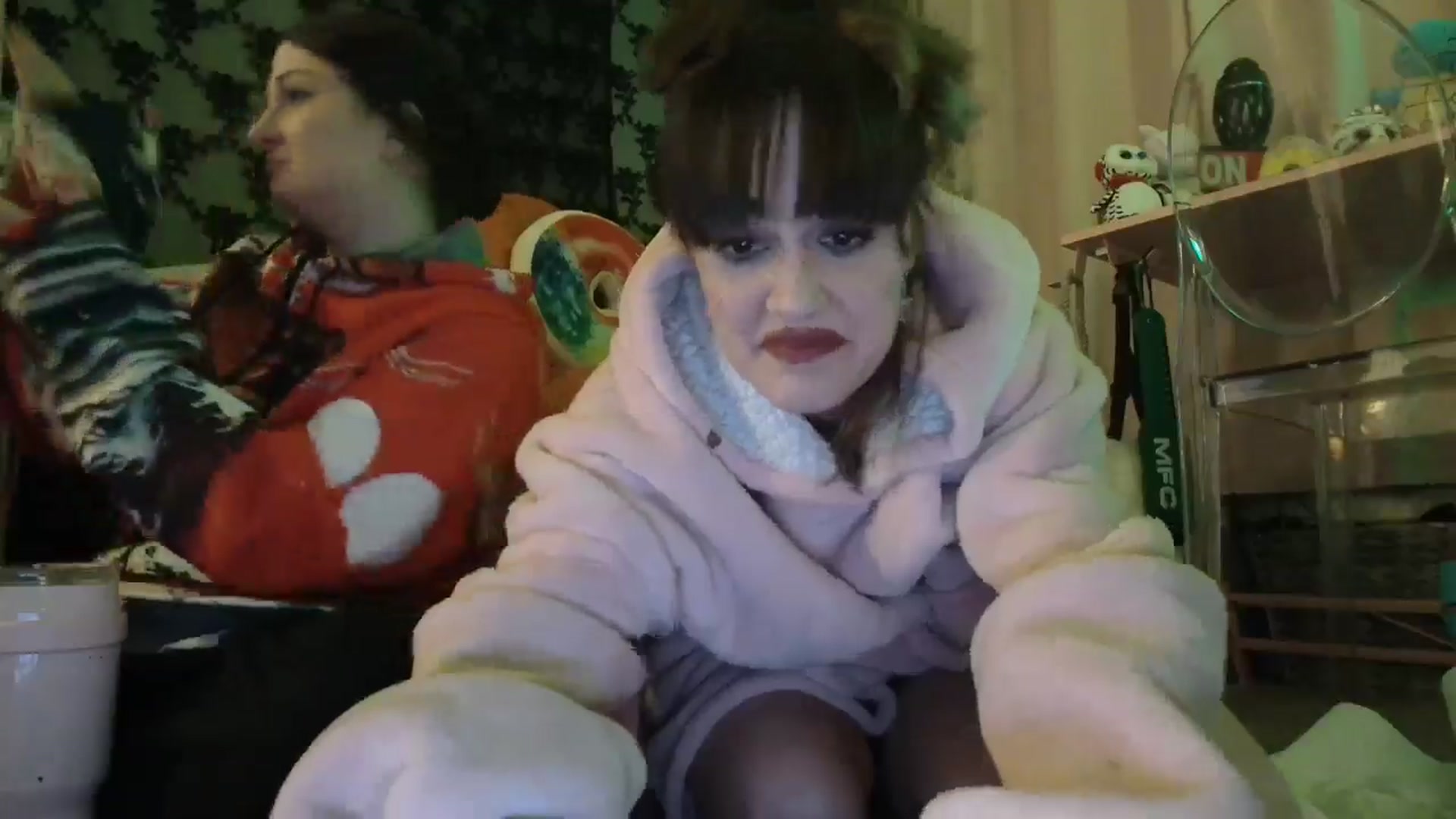 Gallery image thumbnail from HeidiKlumsy's myfreecams stream on, 01/13/2025, 08:45 image 11 of 20