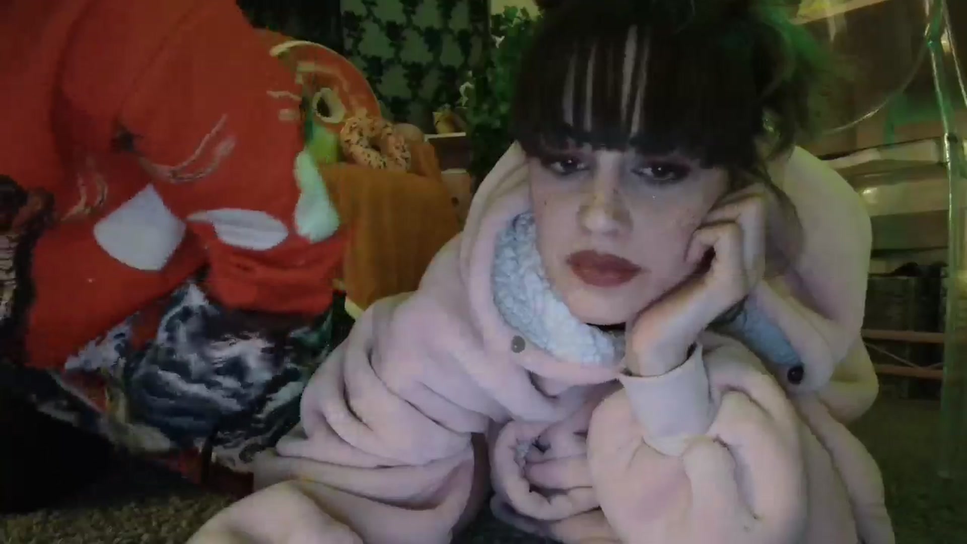 Gallery image thumbnail from HeidiKlumsy's myfreecams stream on, 01/13/2025, 08:45 image 7 of 20