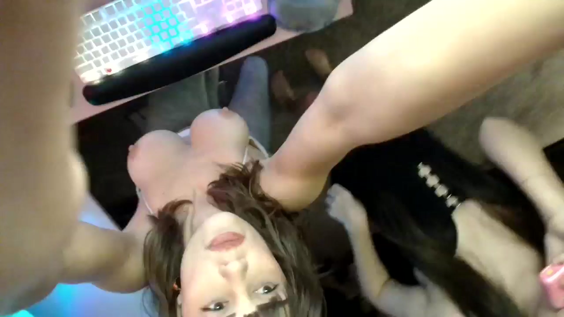Gallery image thumbnail from HeidiKlumsy's myfreecams stream on, 01/15/2025, 01:45 image 4 of 20