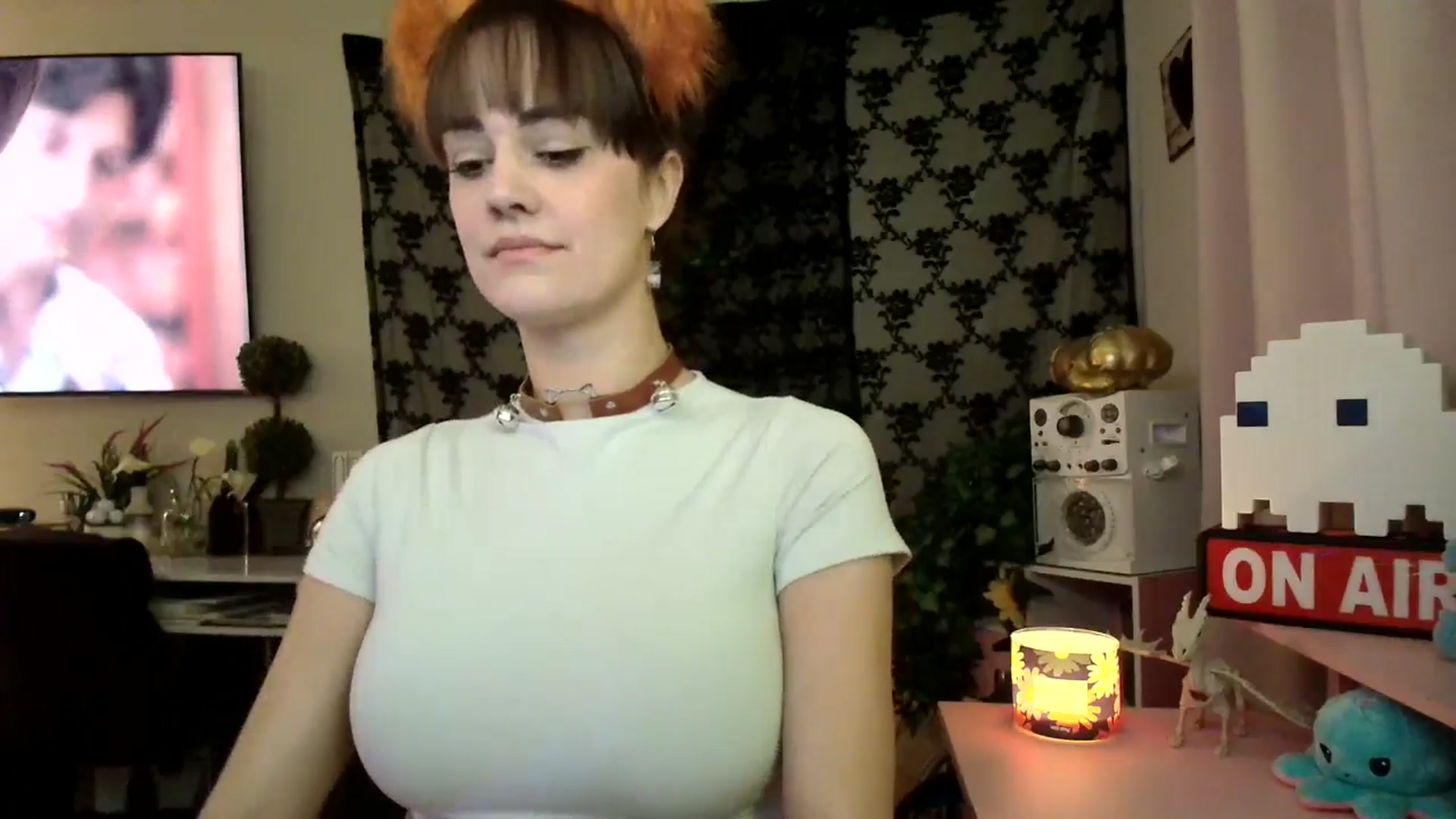 Gallery image thumbnail from HeidiKlumsy's myfreecams stream on, 01/18/2025, 02:27 image 18 of 20